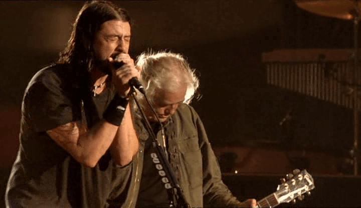 Dave Grohl e Jimmy Page no wembley stadium em 2007