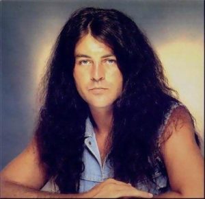 Ian Gillan teve uma breve passagem pelos vocais do Sabbath no anos 80