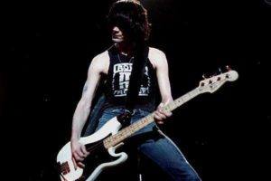 Dee Dee Ramone morto em 2002